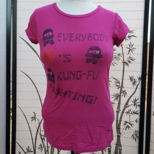 [Funky Story] Fuschia Kung-Fu Fighting Graphic Tee